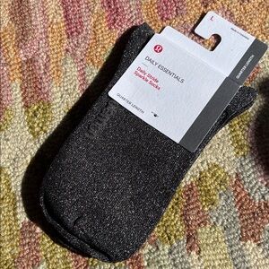 Lululemon NWT Daily Stride Sparkle Socks Black Moon/Silver glimmer Large